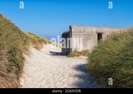 Bunker sulla spiaggia di Skagen in Danimarca Foto Stock