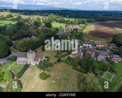 Warnham è un villaggio della parrocchia civile del West Sussex, nel distretto di Horsham. Il villaggio è centrato 2 miglia NNW di Horsham. Foto Stock