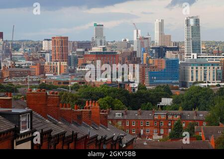 Vista sul centro di Leeds da Beeston Foto Stock