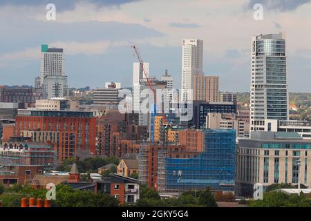 Vista sul centro di Leeds da Beeston Foto Stock