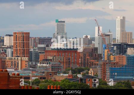 Vista sul centro di Leeds da Beeston Foto Stock