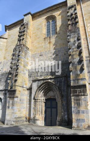 Guernica, Spagna - 11 settembre 2021: 'Iglesia parroquial de Santa Maria' a Guernica (Gernika) Foto Stock