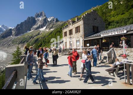 FRANCIA HAUTE-SAVOIE (74) CHAMONIX, STAZIONE DEI 'MONTENVERS', MASSICCIO DEL MT BLANC Foto Stock