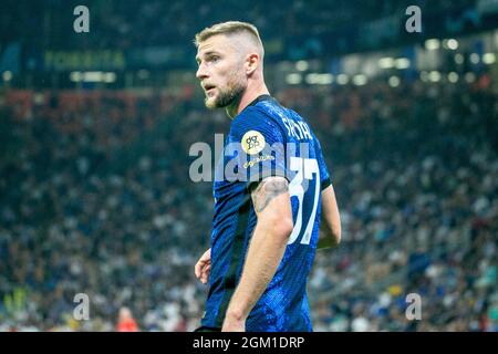 Milano, Italia - settembre 15 2021 - lo skriniar milano guarda avanti durante il campionato Inter- Real Madrid Credit: Christian Santi/Alamy Live News Foto Stock