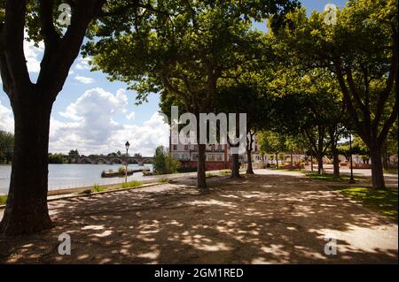 Esplanade des Justes, Moissac, dipartimento Tarn-et-Garonne, Francia Foto Stock