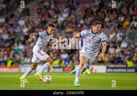 Jamal Musiala (Muenchen), Robert Lewandowski (Muenchen) FC Barcelona - FC Bayern München 14.09.2021, Fussball; UEFA, Champions League, Saison 2021/22 Foto Stock