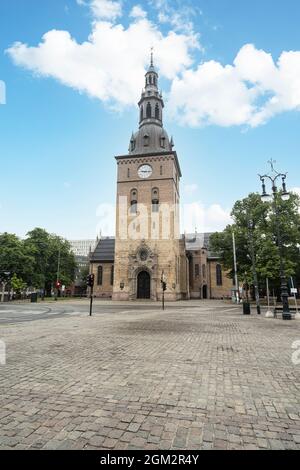 Oslo, Norvegia. Settembre 2021, la vista all'aperto della Cattedrale di Oslo nel centro della città Foto Stock