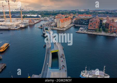 Splendidi canali di Copenaghen, la capitale della Danimarca. Foto Stock