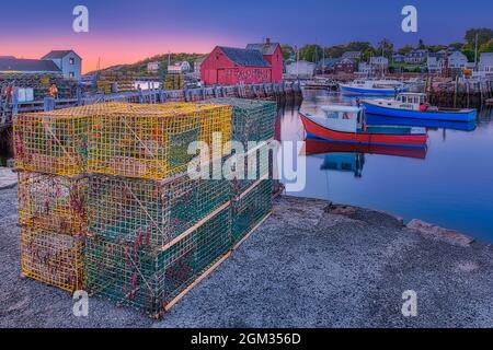 Motivo n. 1 Rockport - il motivo quintessenza del New England numero uno alba. Situato sul Bradley Wharf nella citta' portuale di Rockport. Numero motivo Foto Stock