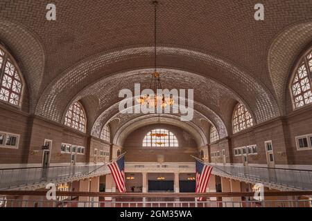 Soffitto in tegole Ellis Island NYC - soffitto in tegole Guastavino nella sala del registro di Ellis Island Liberty state Park. Ellis Island nel porto di New York, wisconsin Foto Stock