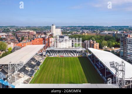 Charleroi, Belgio - Giugno 2021: Stade du Pays de Charleroi, sede del Royal Charleroi Sporting Club Foto Stock