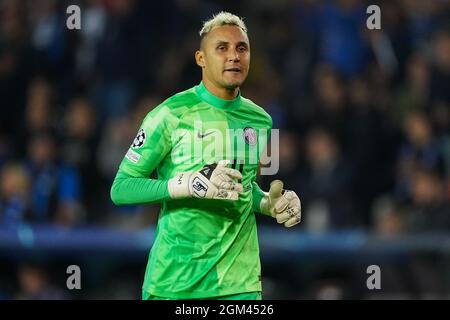 BRUGES, BELGIO - 15 SETTEMBRE: Portiere Keylor Navas di Parigi Saint-Germain durante la partita di palcoscenico UEFA Champions League Group tra il Club Brugge e Parigi Saint-Germain al Jan Breydelstadion il 15 settembre 2021 a Bruges, Belgio (Foto di Jeroen Meuwsen/Orange Pictures) Foto Stock