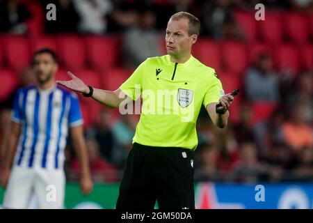 Eindhoven, Paesi Bassi. 16 settembre 2021. EINDHOVEN, PAESI BASSI - SETTEMBRE 16: Arbitro William Collum durante la partita di palcoscenico del Gruppo UEFA Europa League tra PSV e Real Sociedad allo Stadio Phillips il 16 Settembre 2021 a Eindhoven, Paesi Bassi (Foto di Broer van den Boom/Orange Pictures) credito: Orange Pics BV/Alamy Live News Foto Stock