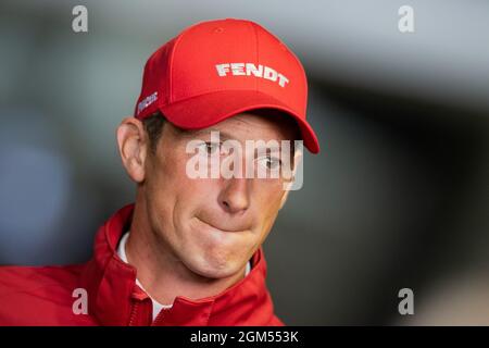 Aquisgrana, Germania. 16 settembre 2021. CHIO, Jumping, Coppa delle nazioni: Il pilota tedesco Daniel Deußer preme le labbra insieme. Credit: Rolf Vennenbernd/dpa/Alamy Live News Foto Stock