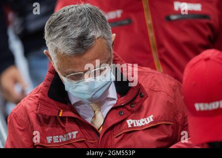 Aquisgrana, Germania. 16 settembre 2021. CHIO, Jumping, Coppa delle nazioni: L'allenatore nazionale otto Becker lascia le bancarelle dopo l'ultima corsa. Credit: Rolf Vennenbernd/dpa/Alamy Live News Foto Stock