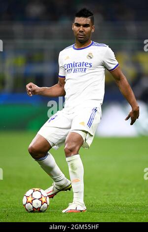 Milano, Italia. 15 settembre 2021. Casemiro (Carlos Henrique Casimiro) del Real Madrid CF in azione durante la partita di calcio UEFA Champions League tra FC Internazionale e Real Madrid CF. Credit: Nicolò campo/Alamy Live News Foto Stock