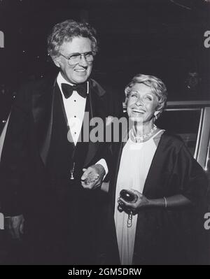 **FOTO DEL FILE** Jane Powell è scomparsa. Jane Powell con Robert Brown. Credit: Ralph Dominguez/MediaPunch Foto Stock