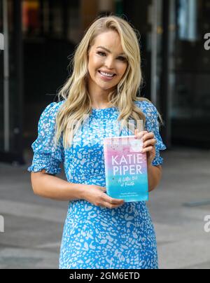 Londra, Regno Unito. 16 settembre 2021. Katie Piper ha visto lasciare ITV studi a seguito di una apparizione sulla Lorena per il lancio del suo libro 'Un po 'di fede' a Londra. (Foto di Brett Cove/SOPA Images/Sipa USA) Credit: Sipa USA/Alamy Live News Foto Stock