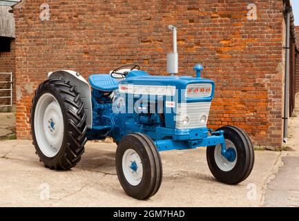 Ford 4000 Pre Force trattore vintage Foto Stock