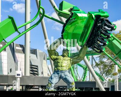 ORLANDO, Stati Uniti d'America - 05 gennaio 2017: Incredible Hulk coaster in Adventure Island di Universal Studios Orlando. Universal Studios Orlando è un parco a tema r Foto Stock