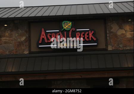 Tyler, Texas - 20 novembre 2018: Ristorante informale Aspen Creek Grill situato sul Loop 323 a Tyler, Texas Foto Stock