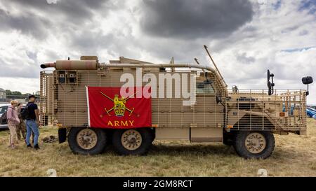 British Army Mastiff PPV (Protected Patrol Vehicle) in mostra statica all'Abingdon Air & Country Show l'11 settembre 2021 Foto Stock