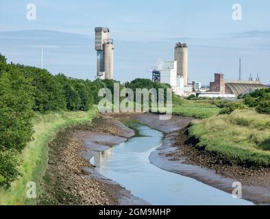 Vista su Billingham e verso lo stabilimento di fertilizzazione CF Industries a Billingham, vicino a Middlesbrough, nord-est dell'Inghilterra. REGNO UNITO. Foto Stock