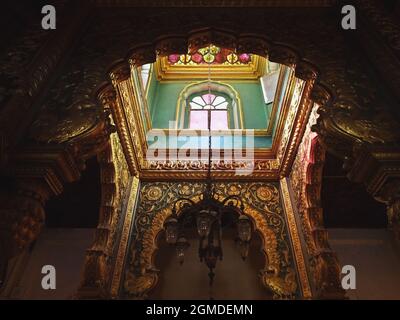 Interno del Palazzo Amba Vilas (Palazzo Mysore) karnataka india Foto Stock