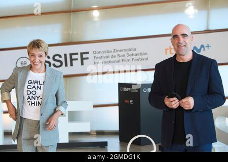 18 settembre 2021, Madrid, Madrid, Spagna: Blanca Portillo, Luis Tosar ha partecipato al 'Maixabel' Photocall durante il 69th San Sebastian International Film Festival al Kursaal Palace il 18 settembre 2021 a Donostia / San Sebastian, Spagna (Credit Image: © Jack Abuin/ZUMA Press Wire) Foto Stock