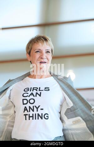 18 settembre 2021, Madrid, Madrid, Spagna: Blanca Portillo ha partecipato al 'Maixabel' Photocall durante il 69th San Sebastian International Film Festival al Kursaal Palace il 18 settembre 2021 a Donostia / San Sebastian, Spagna (Credit Image: © Jack Abuin/ZUMA Press Wire) Foto Stock