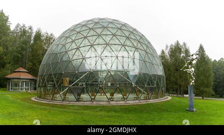 Merkine, Lituania - 31 agosto 2021: Vista della Piramide di Merkine nel Parco Nazionale di Dzukija nel sud della Lituania Foto Stock