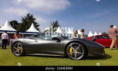 Ferrari 458 Italia ‘50 JS’ in mostra al Concours d'Elegance tenutosi a Blenheim Palace il 5 settembre 2021 Foto Stock