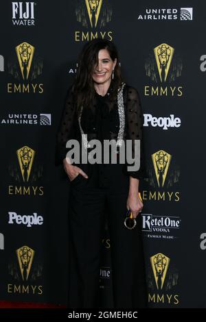 Los Angeles, Stati Uniti. 17 settembre 2021. Kathryn Hahn arriva alla Emmys Performers Nominee Celebration a Los Angeles, California, il 17 settembre 2021. (Foto di Conor Duffy/Sipa USA) Credit: Sipa USA/Alamy Live News Foto Stock