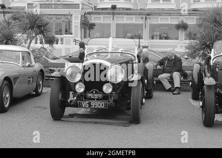 I tre castelli Classic car rally Llandudno Galles Foto Stock