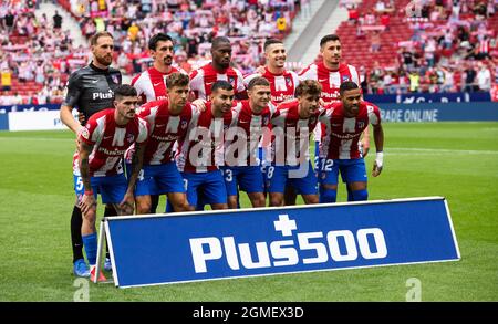 Estadio Wanda Metropolitano, Madrid, Spagna. 18 settembre 2021. La Liga, Atletico de Madrid versus Athletic Club; Atletico de Madrid team line up Credit: Action Plus Sports/Alamy Live News Foto Stock