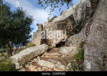 Ramon Llull grotta, santuario della cura, Puig de Randa, Maiorca, Isole Baleari, Spagna. Foto Stock