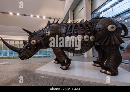 Ferro riciclato Rhino, Cristino Diez, Museo de la evolución humana, MEH, Burgos, Spagna. Foto Stock