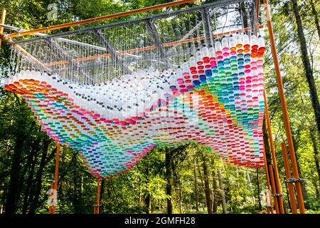 Sentiero di Sluplture temporanea Foresta di Dean Gloucestershire. Foto Stock