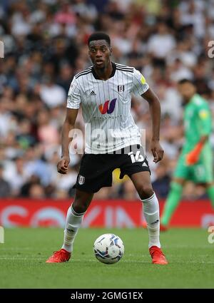 Londra, Inghilterra, 18 settembre 2021. Tosin Adarbioyo di Fulham durante la partita del Campionato Sky Bet al Craven Cottage, Londra. Il credito d'immagine dovrebbe essere: David Klein / Sportimage Foto Stock