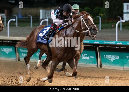 Louisville, Kentucky, Stati Uniti. 18 settembre 2021. 18 settembre 2021: Appena potrebbe #3, cavalcato dal jockey Rafael Bejarano vince il Louisville Thoroughbred Society Stakes a Churchill Downs a Louisville, K.Y. il 18 settembre 2021. Jessica MorganEclipse SportswireCSM/Alamy Live News Foto Stock