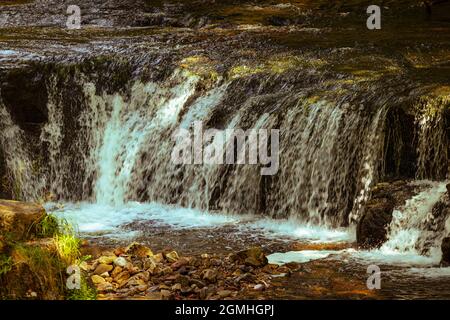 Cascate di Sqwyd-y-Bedol sull'Afon Nedd Fechan Foto Stock