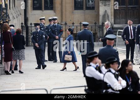 Londra, Inghilterra, Regno Unito. 19 Settembre 2021. Il segretario di casa del Regno Unito PRITI PATEL è visto arrivare all'abbazia di Westminster per assistere al servizio della chiesa per la Battaglia di Gran Bretagna. (Credit Image: © Tayfun Salci/ZUMA Press Wire) Foto Stock