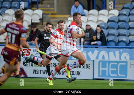 Huddersfield, Regno Unito. 19 Settembre 2021. Iain Thornley of Leigh Centurions segna una prova durante la Rugby League Betfred Super League Huddersfield Giants vs Leigh Centurions al John Smith's Stadium, Huddersfield, UK Credit: Dean Williams/Alamy Live News Foto Stock