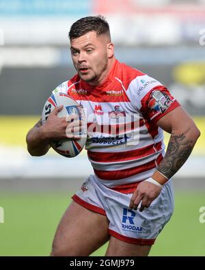 Huddersfield, Regno Unito. 19 Settembre 2021. Liam Hood of Leigh Centurions in azione durante la Rugby League Betfred Super League Huddersfield Giants vs Leigh Centurions al John Smith's Stadium, Huddersfield, UK Credit: Dean Williams/Alamy Live News Foto Stock