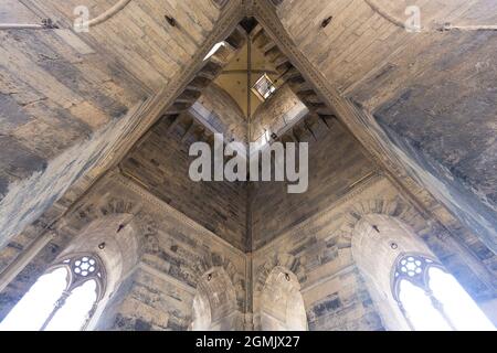 Firenze, Italia - 17 agosto 2021: Vista su piazza del Duomo a Firenze, Battistero di San Giovanni è visibile. Foto Stock