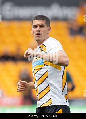 Wolverhampton, Regno Unito. 18 settembre 2021. Wolverhampton Conor Coady durante la partita della Premier League tra Wolverhampton Wanderers e Brentford a Molineux, Wolverhampton, Inghilterra, il 18 settembre 2021. Foto di Andrew Aleksiejczuk/prime Media Images. Credit: Prime Media Images/Alamy Live News Foto Stock