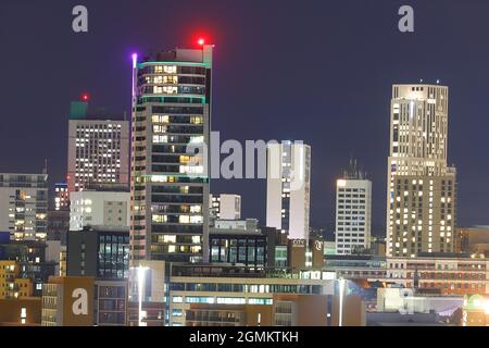 Gli alti edifici sullo skyline della città di Leeds includono Bridgewater Place e l'edificio piu' alto dello Yorkshire, 'Altus House', 116 m (a destra) Foto Stock