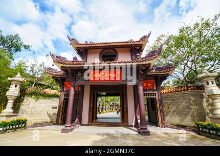 Thien Hung pagoda nella provincia di Binh Dinh Vietnam centrale Foto Stock