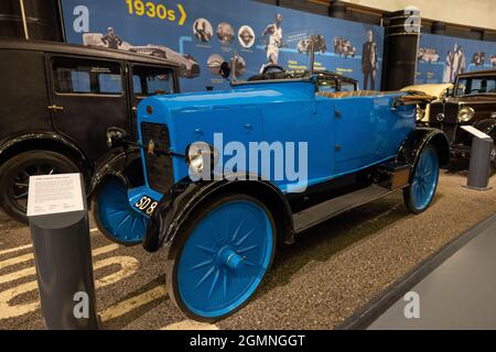 1924 Leyland Trojan Tourer ‘SD 8284’ in mostra al British Motor Museum di Gaydon, Warwickshire, Regno Unito Foto Stock