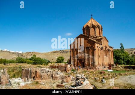 Vahramaberd, Armenia - 13 settembre 2021: Monastero cristiano armeno medievale di Marmashen in Armenia Foto Stock